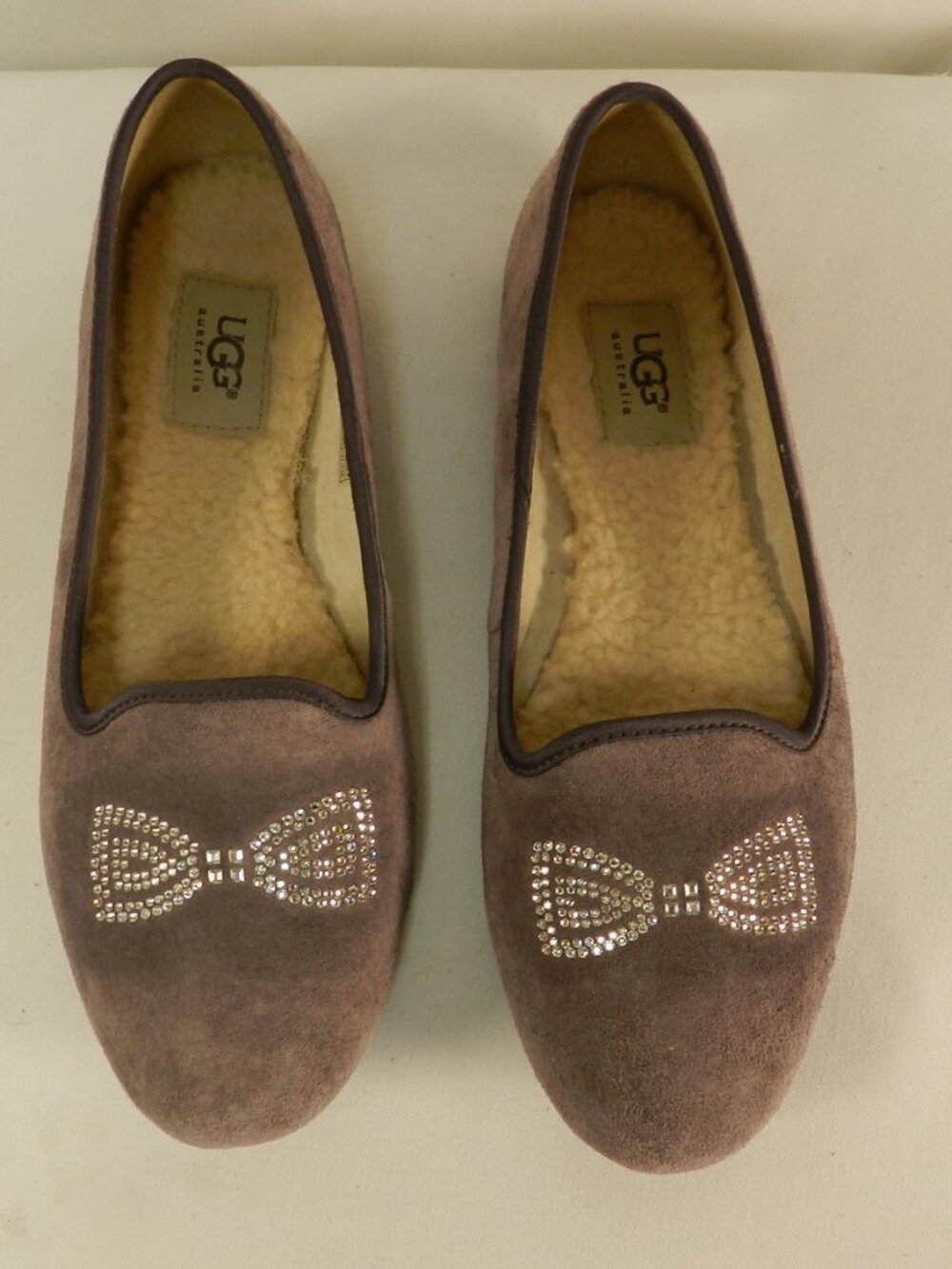 UGG Suede purple Rhinestone bow Shearling lined flats slides loafers Size Sz 8